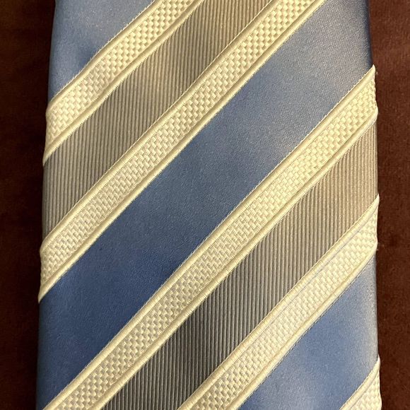 Donald Trump Signature Collection Men's Silk Tie Blue Grey Silver White Striped - Picture 4 of 8